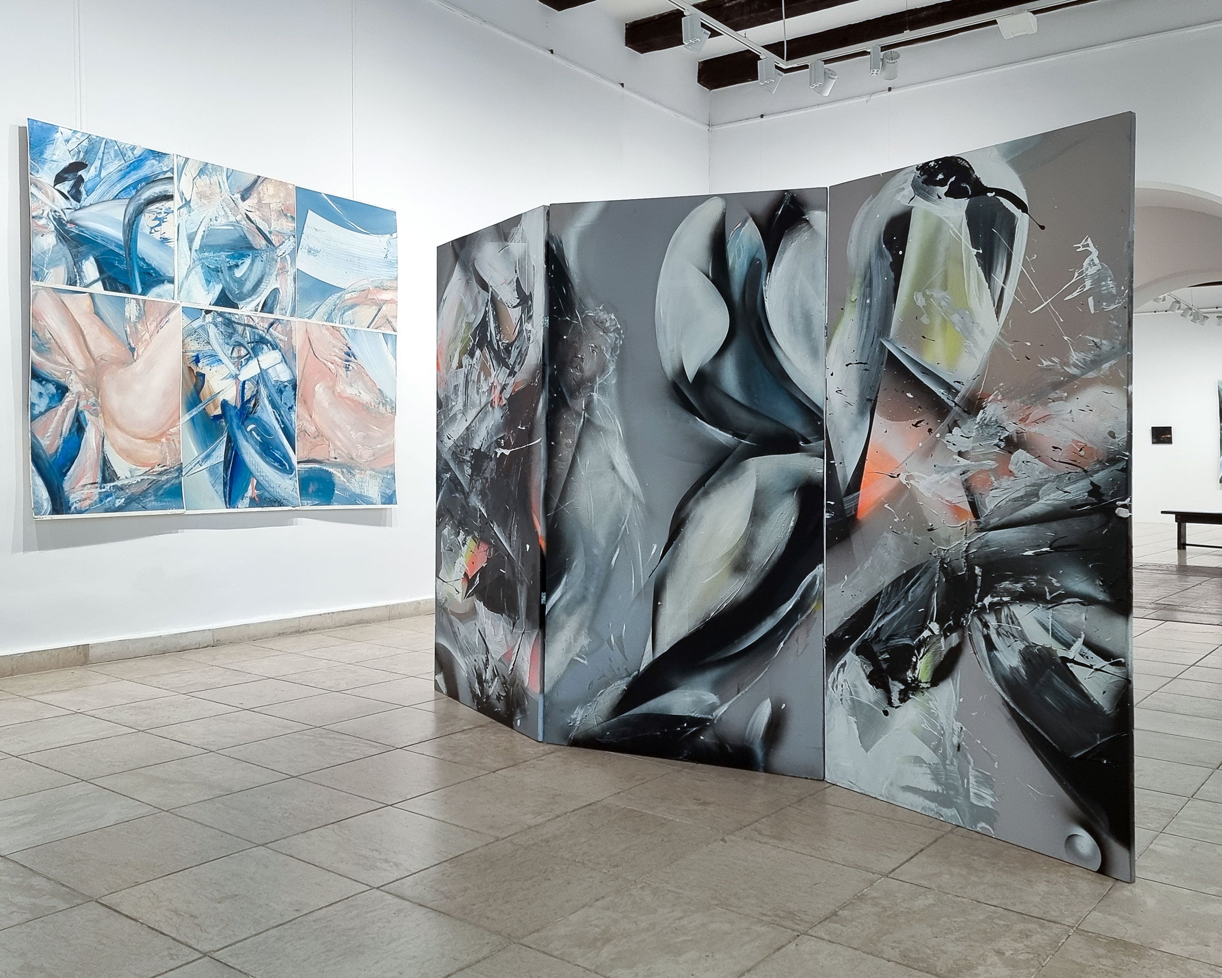 Şevket Sönmez, “Paravent V”, 2024, Mixed media, 180 x 90 cm (x3)